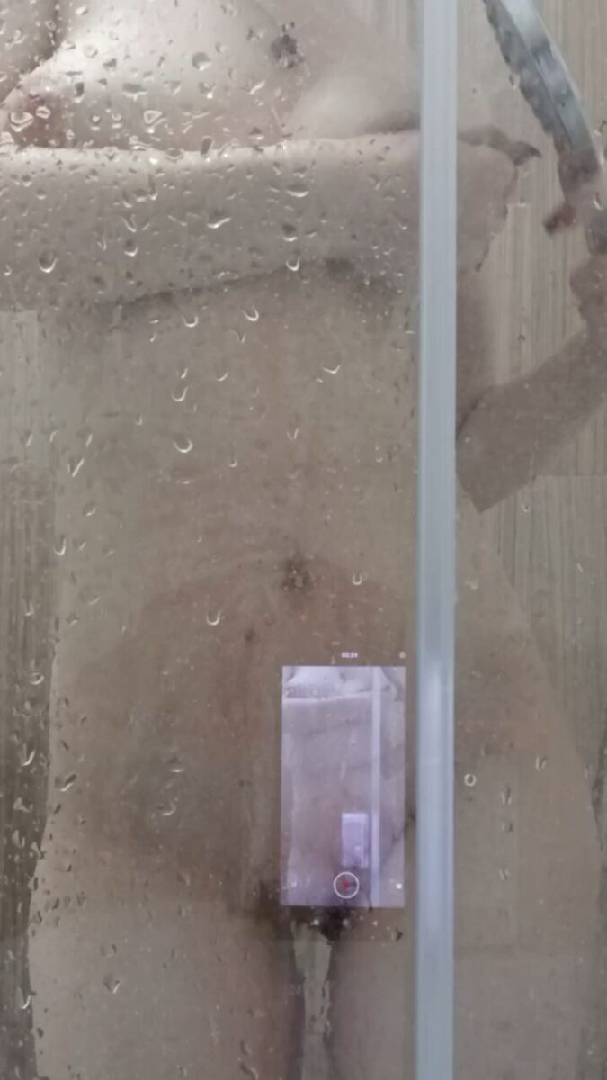 Sexy Naked Ukrainian in the Shower Slomo